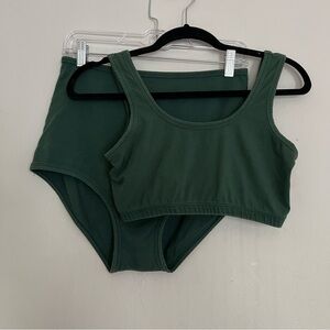 ARQ 2 piece set of fern green bra and undies